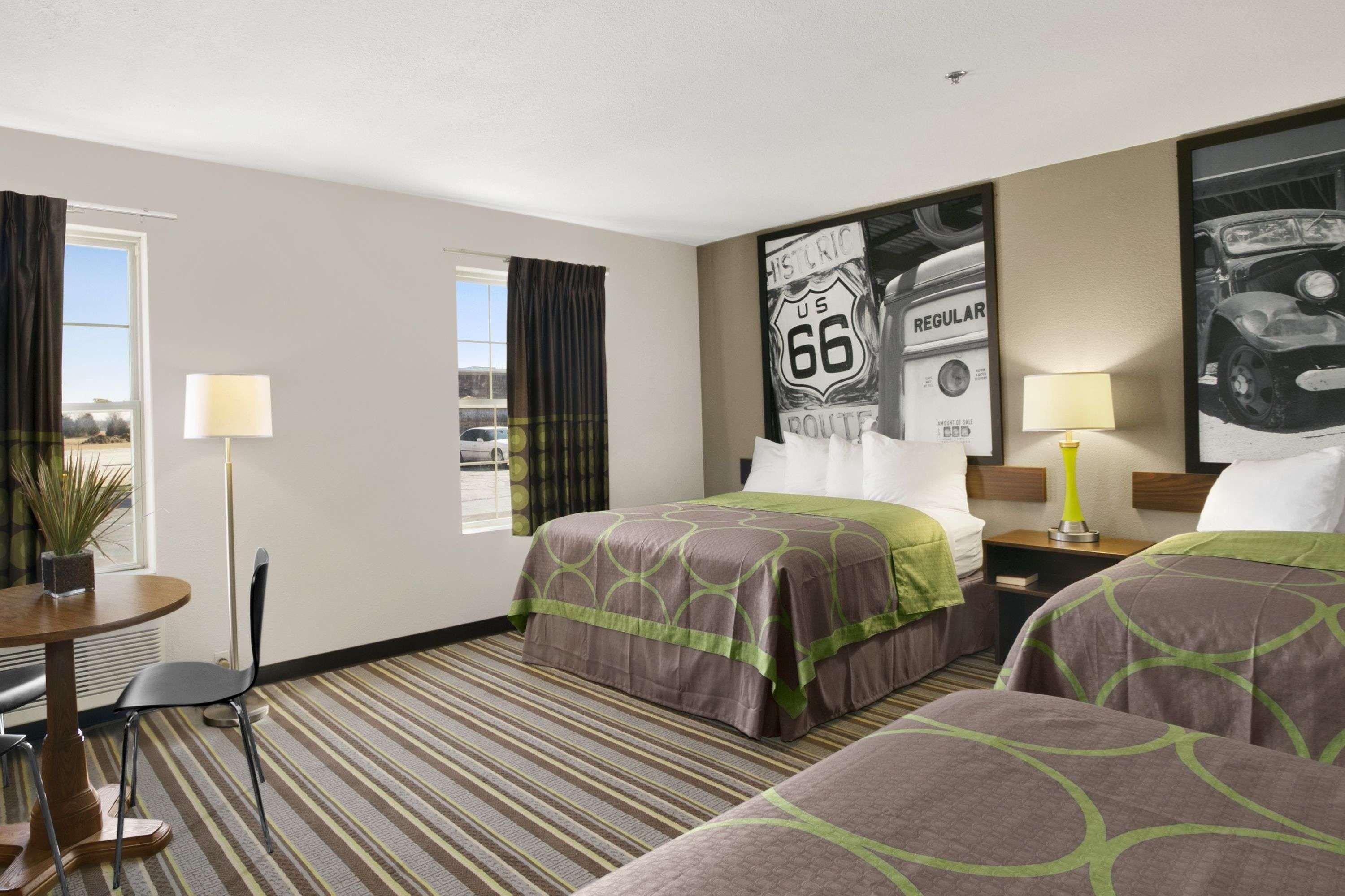 במוטל Strafford Super 8 By Wyndham Stafford/Springfield Area מראה חיצוני תמונה